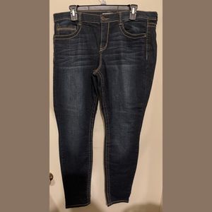 Mudd stretchy skinny blue jeans size 17